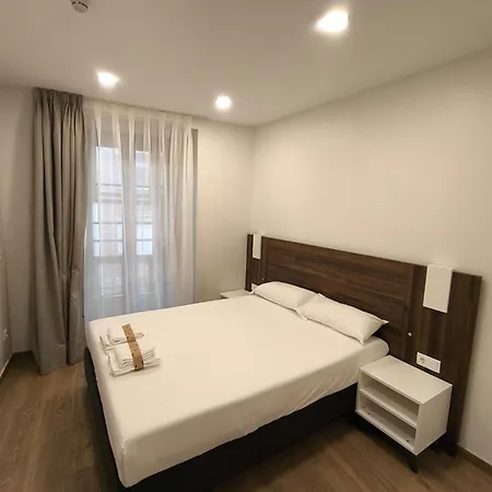 Ele Plaza De Espana וייאדוליד