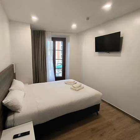 Ele Plaza De Espana Affittacamere