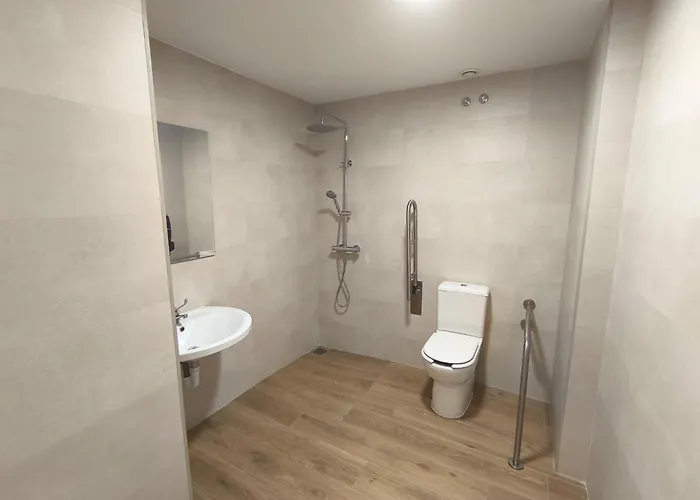 בית הארחה Ele Plaza De Espana